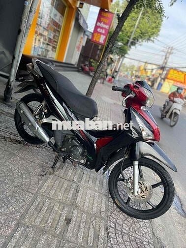 Honda Future 125 2016 Đỏ đen biển 62 máy êm gtdd ạ
