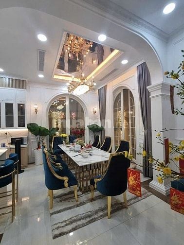 Bán Biệt Thự 10x20 đường Đặng Thuỳ Trâm, P.13-Q.Bình Thạnh. Giá Tốt