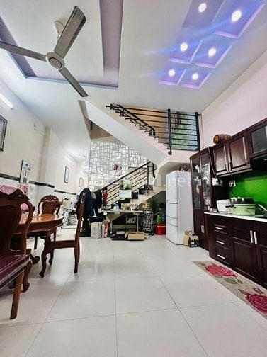 MTKD gần Chợ Tân Hương 5.1m x 18m 92m2 2 Tầng giá tốt