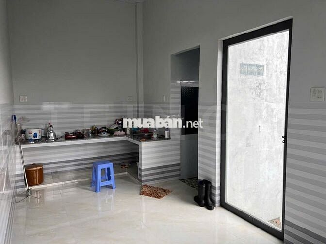 Kho xưởng có nhà văn phòng 1.500m² đường QL 91B (Nguyễn Văn Linh)