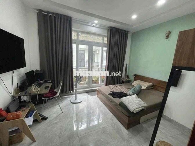 cho thuê nhà rộng thoáng 4pn 15tr