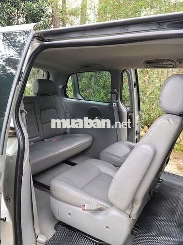 Kia Carnival 2008 LS 2.5 MT - 30000 km