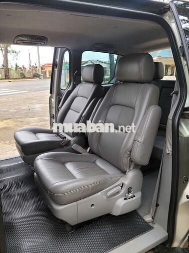 Kia Carnival 2008 LS 2.5 MT - 30000 km