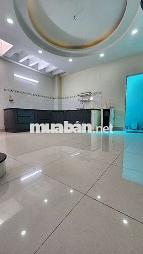 Cho thuê nhà KDC HỒNG LONG CHỈ 13TR QUÁ HIẾM SÂN ĐẬU OTO