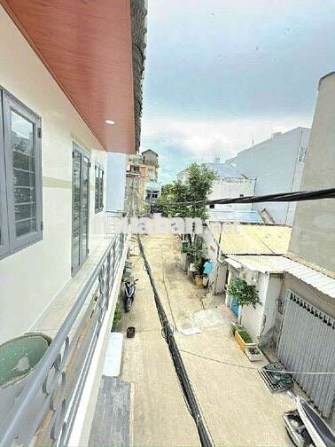 NHÀ 𝐋𝐎𝐍𝐆 𝐋𝐀𝐍𝐇 𝐀𝐍 𝐋𝐀̣𝐂 3,3ty (7×9) 𝐠𝐢𝐚̉𝐦 𝟏𝟎𝟎𝐭𝐫