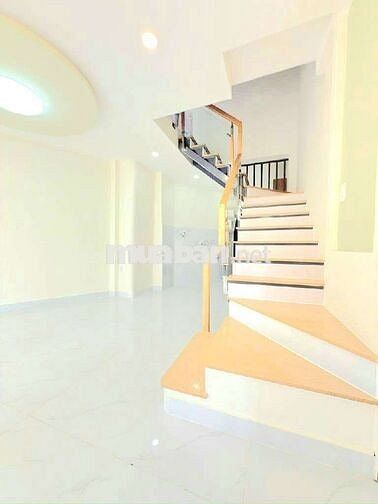 NHÀ 𝐋𝐎𝐍𝐆 𝐋𝐀𝐍𝐇 𝐀𝐍 𝐋𝐀̣𝐂 3,3ty (7×9) 𝐠𝐢𝐚̉𝐦 𝟏𝟎𝟎𝐭𝐫