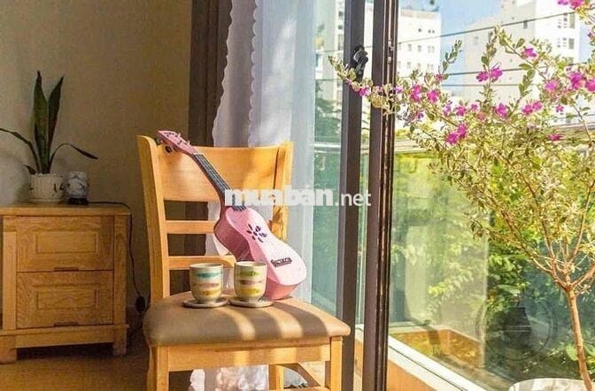 nhà mặt tiền cách biển 3p đi bộ