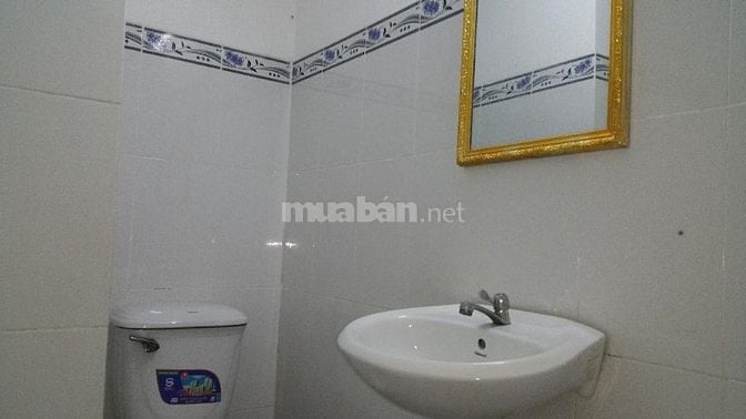 Phòng trọ còn mới , 1 trệt 1 lầu đúc - Hồ Văn Long, Q. Bình Tân