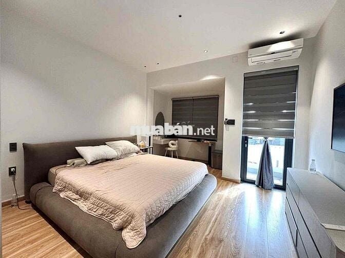 NHÀ CÓ GARA OTO NGUYỄN ĐÌNH CHÍNH, PHÚ NHUẬN.GIÁ:7Tỷ310/67.6m2.