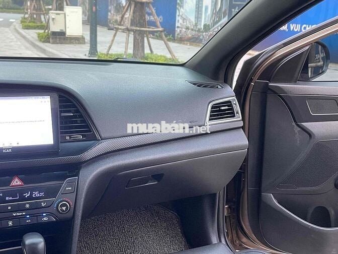 Cần Bán Hyundai Elantra 2019 1.6AT Sport Tubo