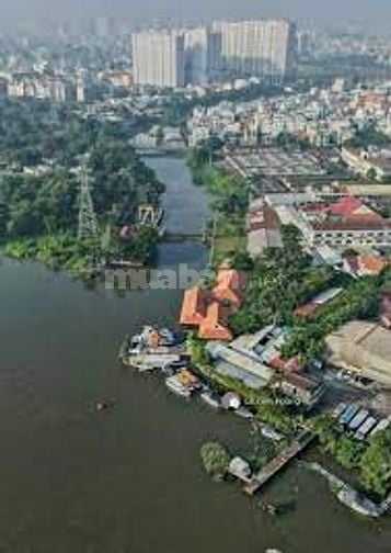 Bán nhà hàng có bến đậu du thuyền tại Nơ Trang Long. Thu nhập 500tr/th