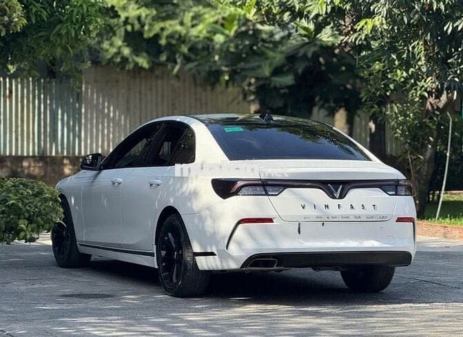 VinFast Lux A2.0 2022 Hỗ trợ ngân hàng