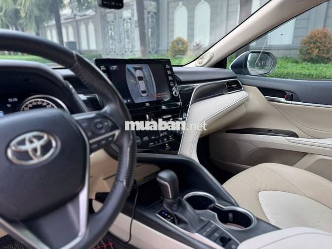 Toyota Camry 2021 2.5Q - 56000 km