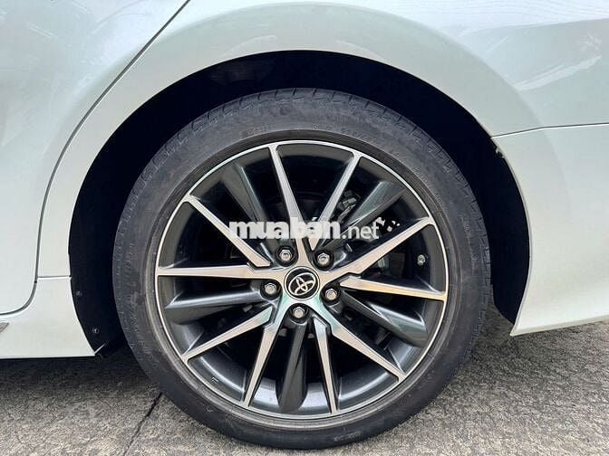 Toyota Camry 2021 2.5Q - 56000 km