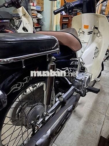 Dealim Cub 50cc Xanh trắng