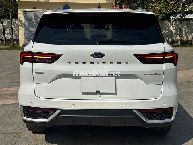 FORD TERRITORY TITANIUM SIÊU MỚI