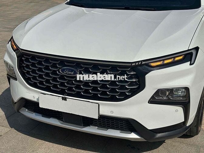 FORD TERRITORY TITANIUM SIÊU MỚI