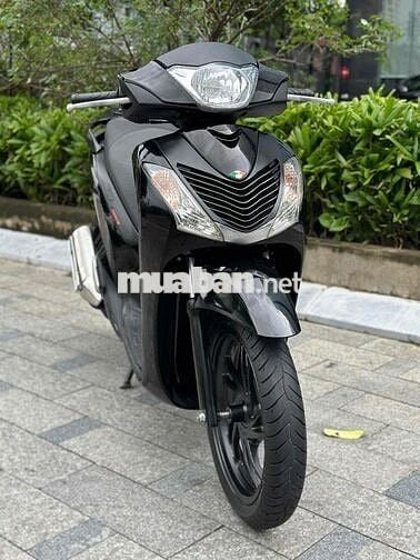 Cần bán SH 150 Khoá Smartkey 2016 độ nhâpj-Vip