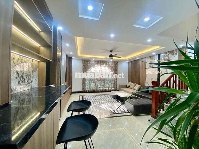 TÂM ĐIỂM LẠC LONG QUÂN – NHÀ MỚI – NGÕ THOÁNG – 15M RA Ô TÔ TRÁNH