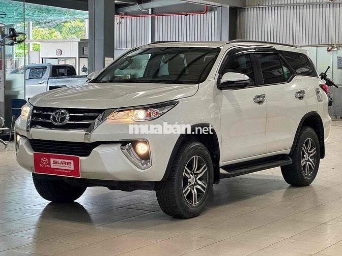 Toyota Fortuner 2020 2.4G 4x2 AT - 1 chủ đi cực ít