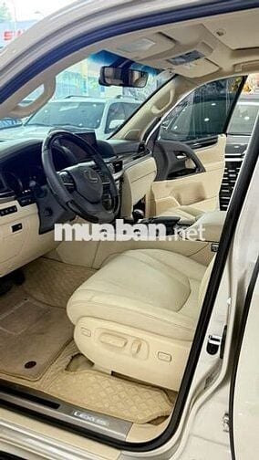 Lexus LX570 2016 Vàng cát