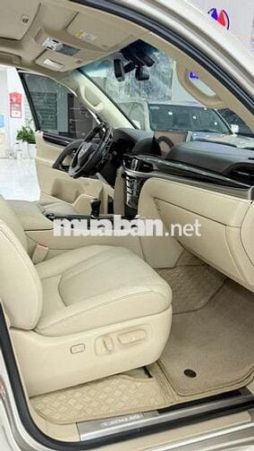 Lexus LX570 2016 Vàng cát