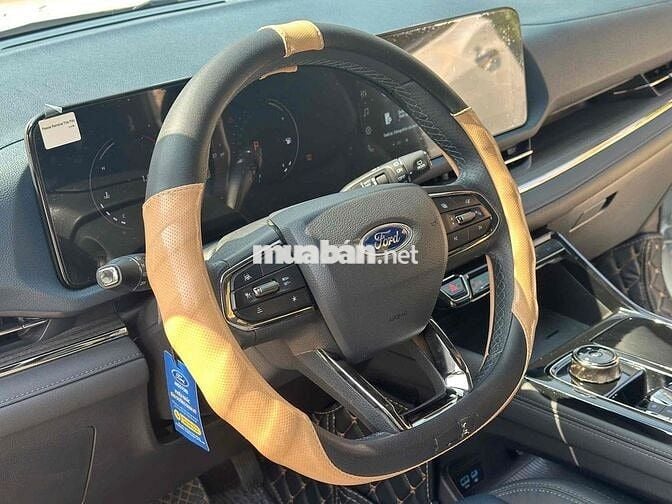 FORD TERRITORY TITANIUM SIÊU MỚI