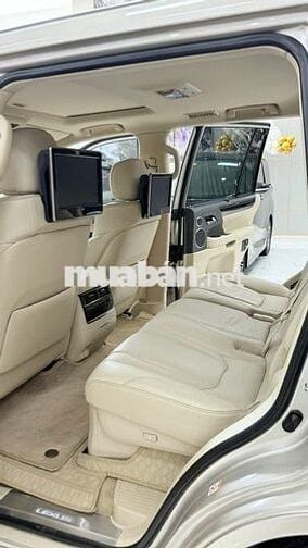 Lexus LX570 2016 Vàng cát