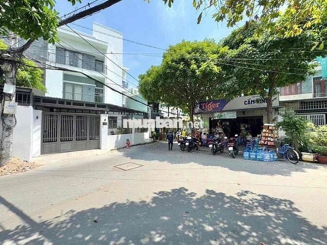 BÁN NHÀ 5 TẦNG ĐÚC - 93M2 - MẶT TIỀN KD - OTO ĐỂ SÂN - GẦN NGUYỄN OANH