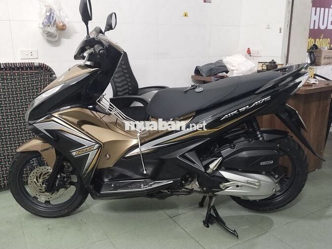 Honda Air Blade 125 2015 Vàng cát&đen