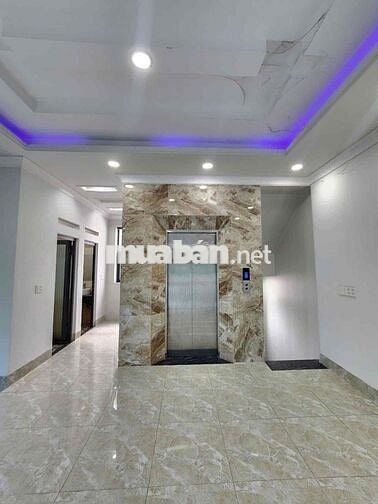 Bán Toà Nhà Trung Tâm Tp Dĩ An, liền kề Siêu Thị Go