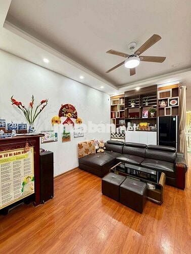 Bán căn hộ rẻ nhat  khu 11 toà Thanh Hà 3pn 2wc