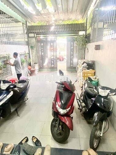 BÁN NHÀ 5 TẦNG ĐÚC - 93M2 - MẶT TIỀN KD - OTO ĐỂ SÂN - GẦN NGUYỄN OANH