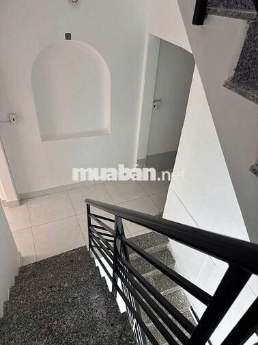 Chỉ 23Tr Mặt Tiền Nguyễn Thái Sơn 150m2 2 Lầu Có Vỉa Hè Gần Chợ Gò Vấp