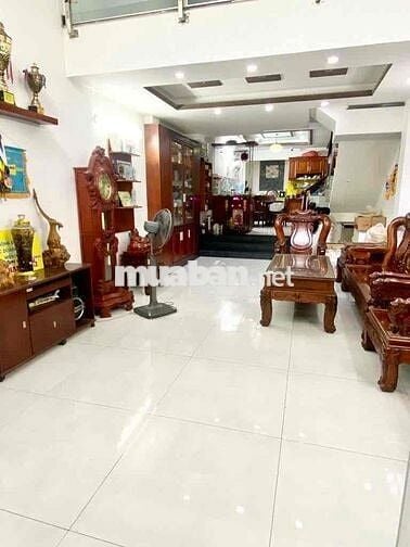 BÁN NHÀ 5 TẦNG ĐÚC - 93M2 - MẶT TIỀN KD - OTO ĐỂ SÂN - GẦN NGUYỄN OANH