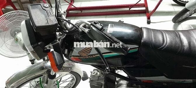 Honda Win 100 màu Đen