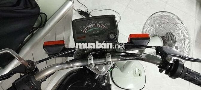 Honda Win 100 màu Đen