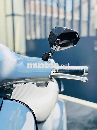 Piaggio Vespa LX 150CC Xám