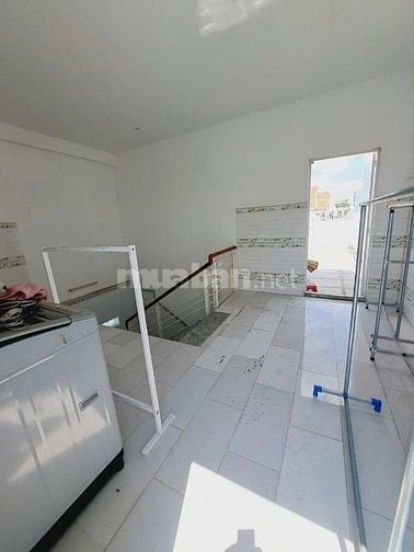 Bán nhanh căn hộ dịch vụ , 9 phòng  , hẻm ô tô   , Bình Trưng Đông