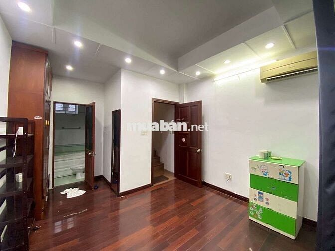 Nhà 3PN Trần Khắc Chân Q1 giá chỉ 20tr