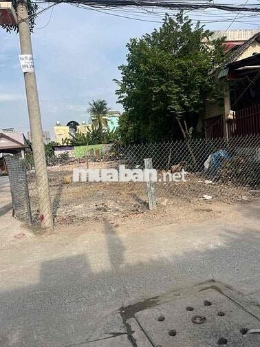 Đất Phân Lô - Hẻm Xe Hơi Thông - Phạm Văn Đồng