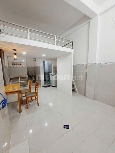 Bán nhanh căn hộ dịch vụ , 9 phòng  , hẻm ô tô   , Bình Trưng Đông