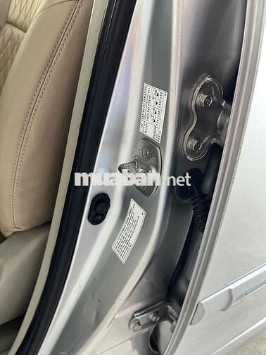 Toyota Innova 2.0E đời 2015 xe đẹp