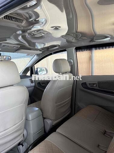 Toyota Innova 2.0E đời 2015 xe đẹp
