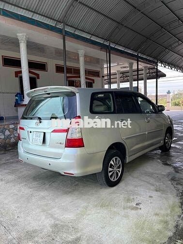 Toyota Innova 2.0E đời 2015 xe đẹp