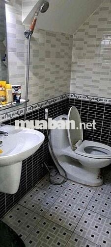 Nhà HXH Phạm Văn Chiêu (4x15m) 3 Lầu 4PN 3WC Nội Thất Cơ Bản 13tr