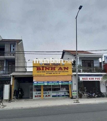 Mặt bằng kinh doanh 180m2 Phạm Văn Đồng, TP Huế