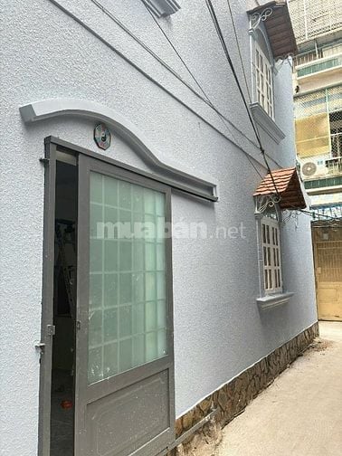 Bán nhà 4 tầng – góc 3 mặt tiền đường Nguyễn Thượng Hiền, Phú .