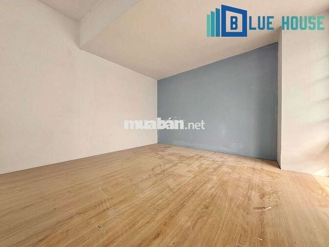 KHAI TRƯƠNG HỆ THỐNG PHÒNG TRỌ CÓ GÁC. BAN CÔNG RIÊNG GIÁ RẺ MỚI 100%