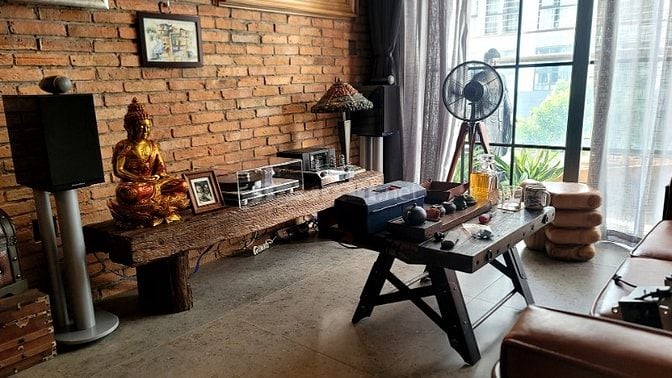 Công ty nội thất Phong cách Công nghiệp tuyển thợ mộc gỗ tự nhiên.